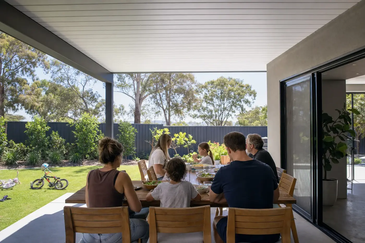 Flat roof patio over an outdoor dining setting
